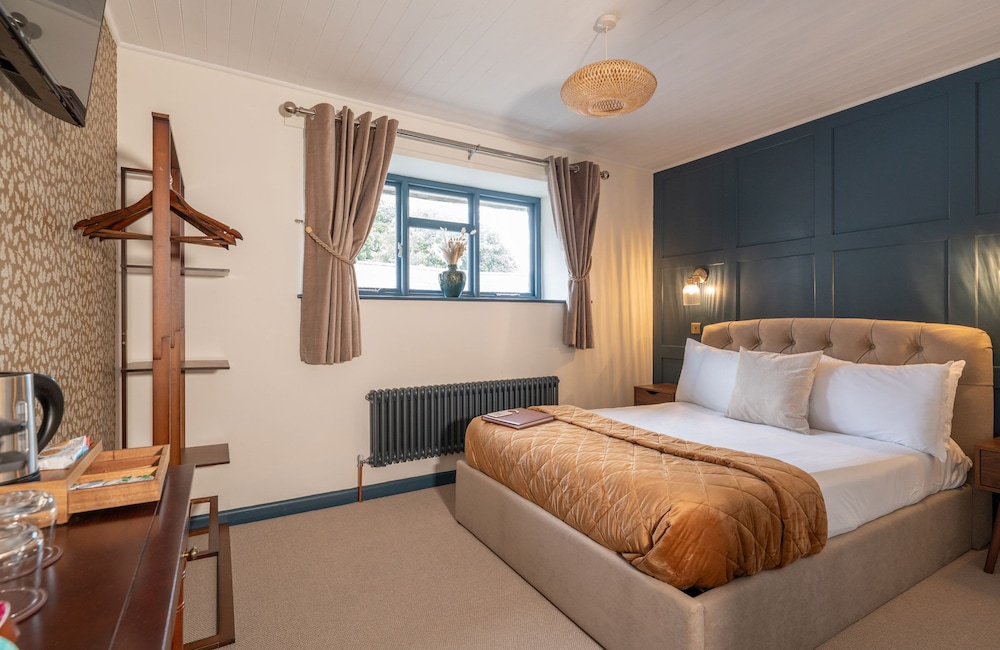 The Bugle Coaching Inn 9/50