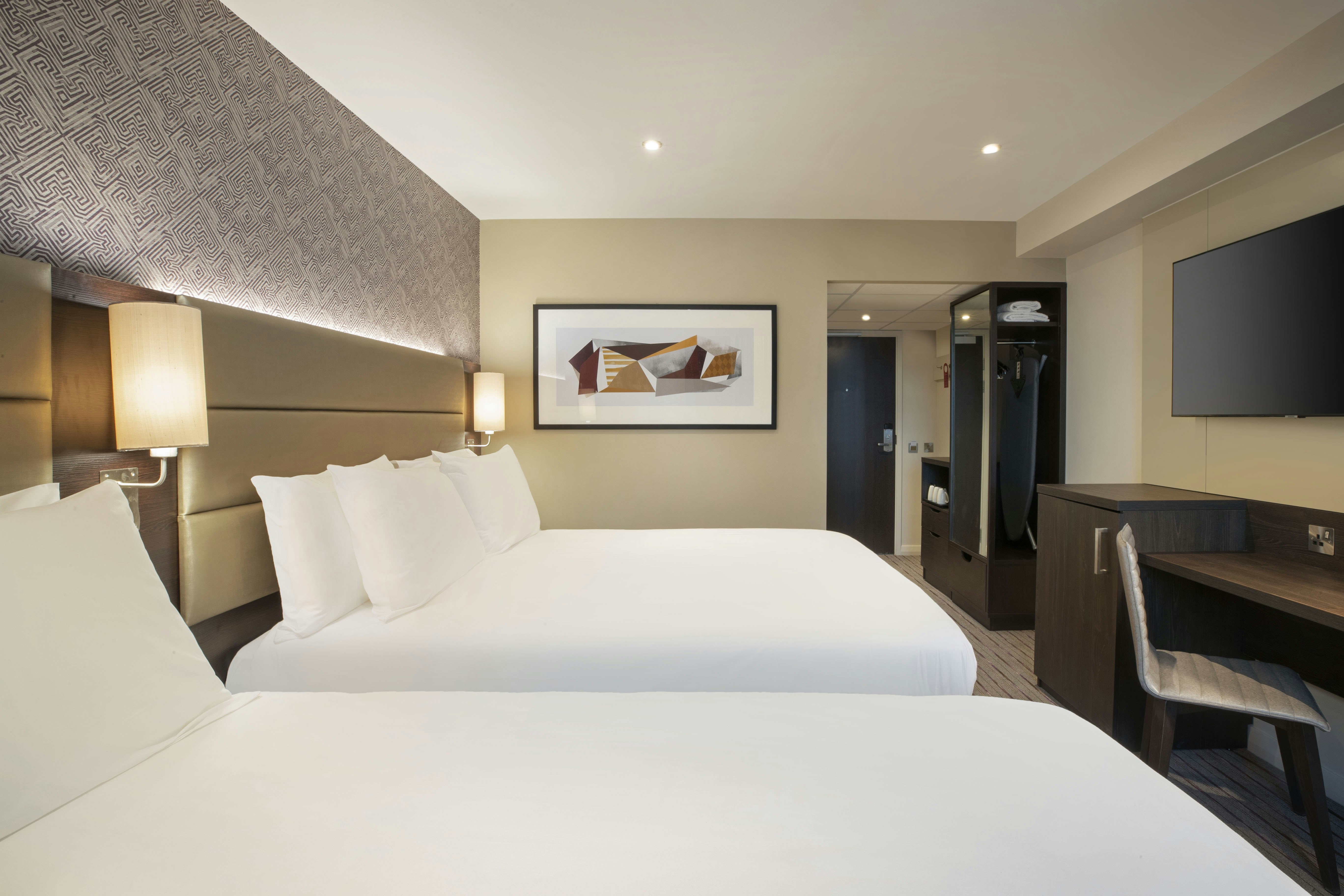 Superior, 2 Queen Beds