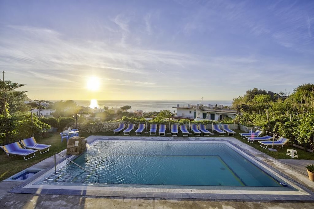 Villa Cimmentorosso 47/51