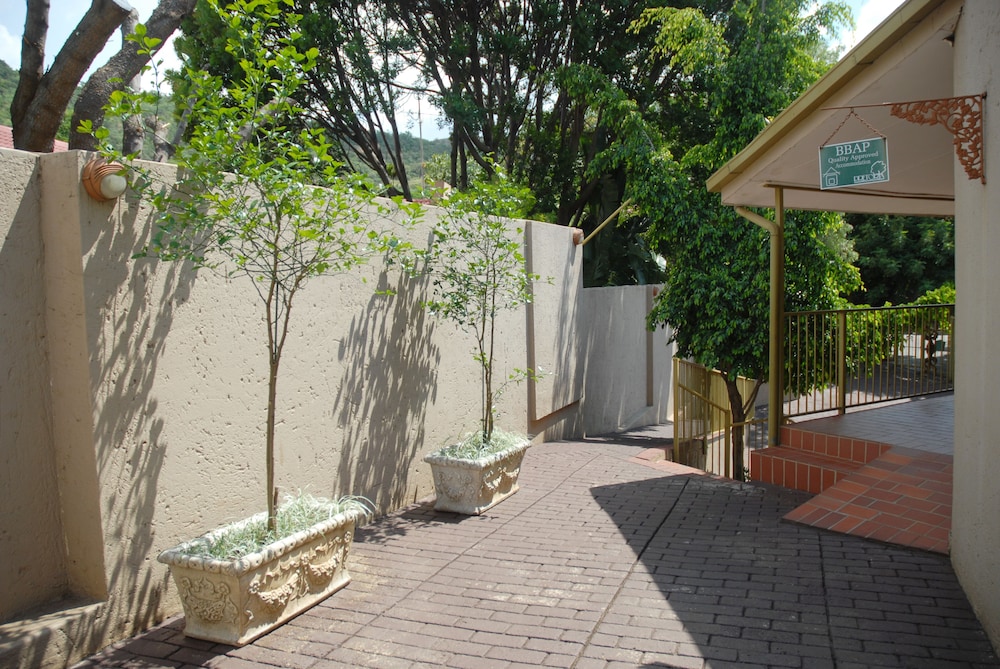 Purple Olive Guest House 6/53