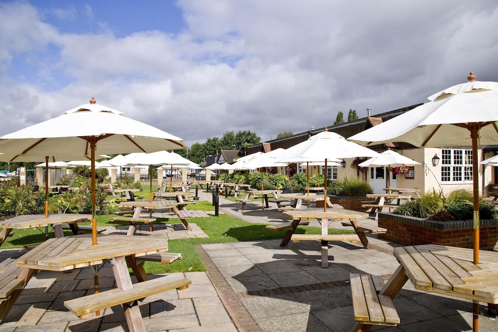 Premier Inn Bedford Priory Marina 31/38