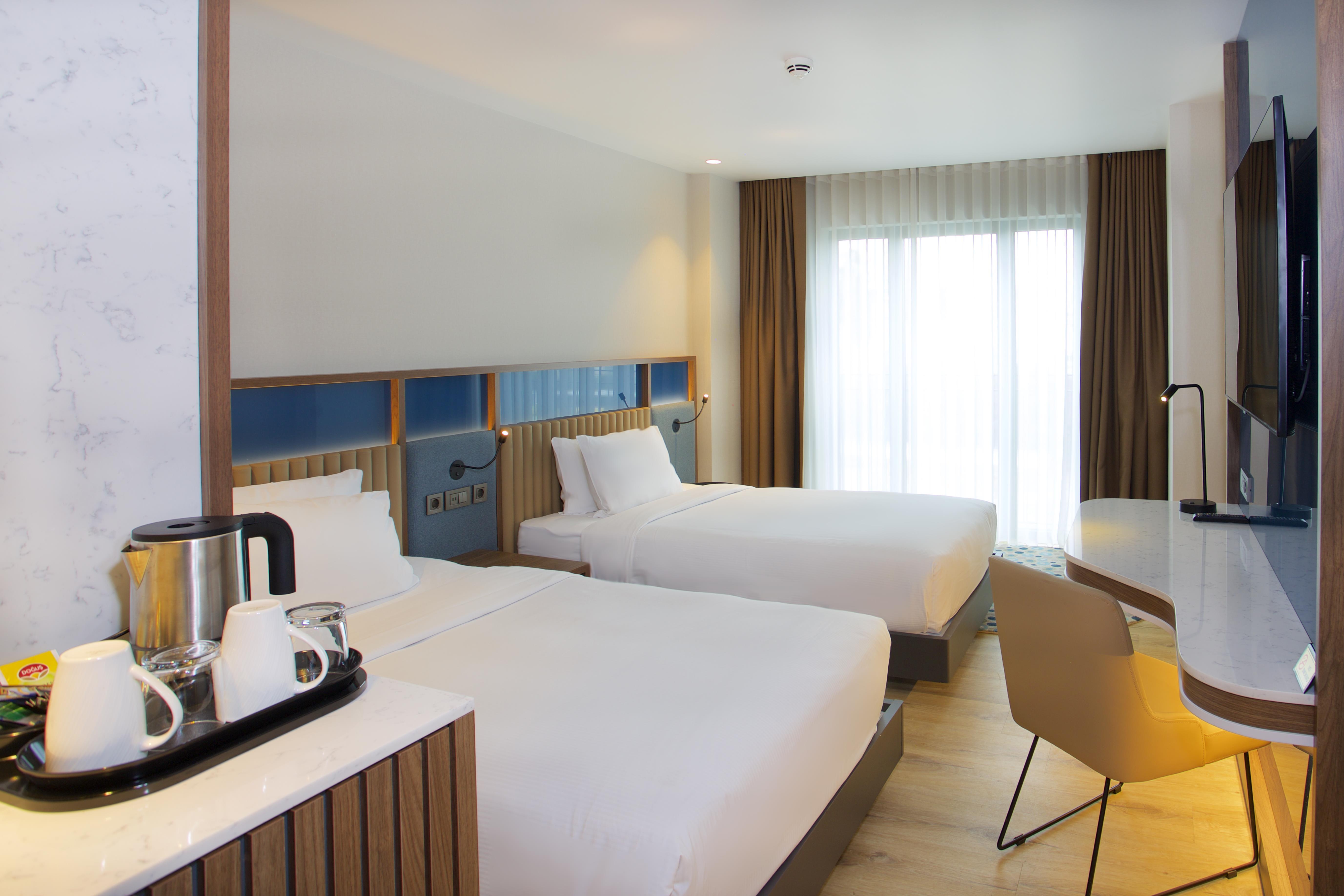 غرفة قياسية بسريرين منفصلين، Hampton by Hilton Istanbul Old City 6/10
