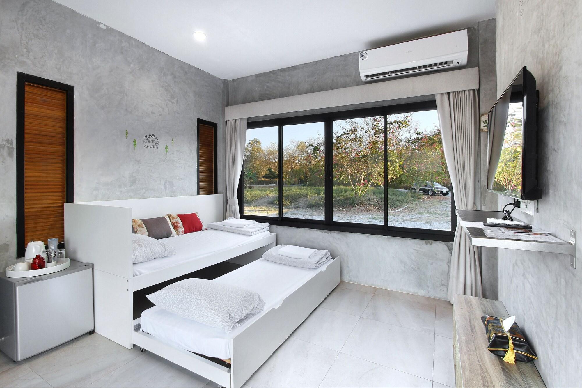 White Knot Khao Yai 8/50