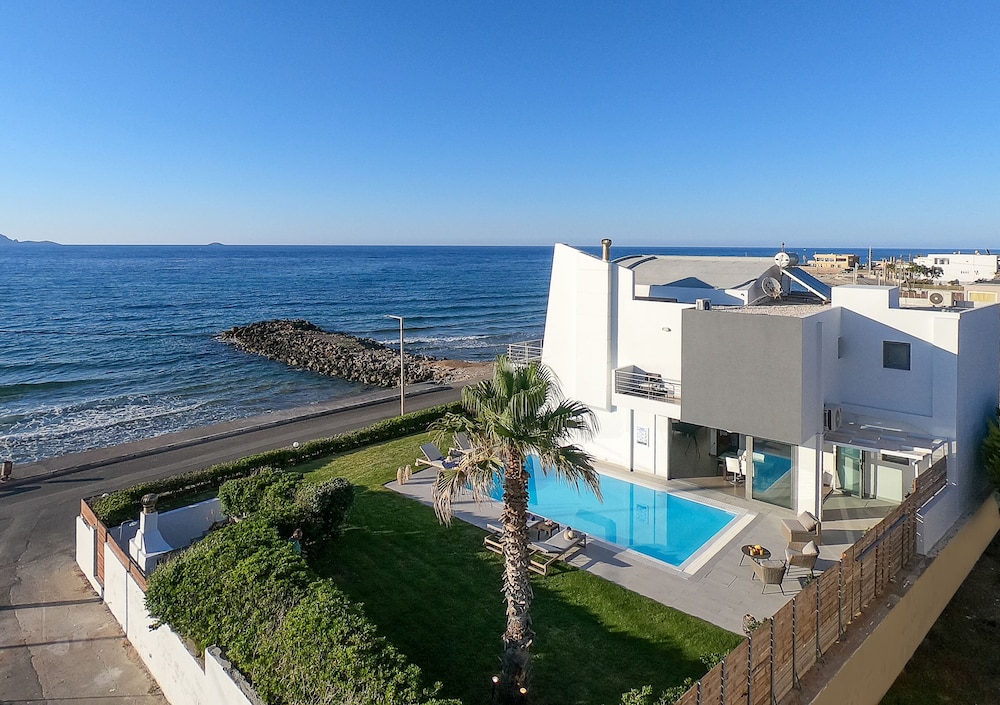Villa Almyra 25/36