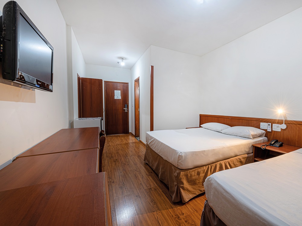 Standard, Twin Beds
