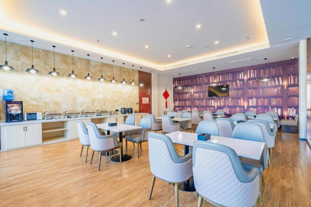 Gem Anqing Wangjiang County Central Mall Fengqi Road Hotel 53/58