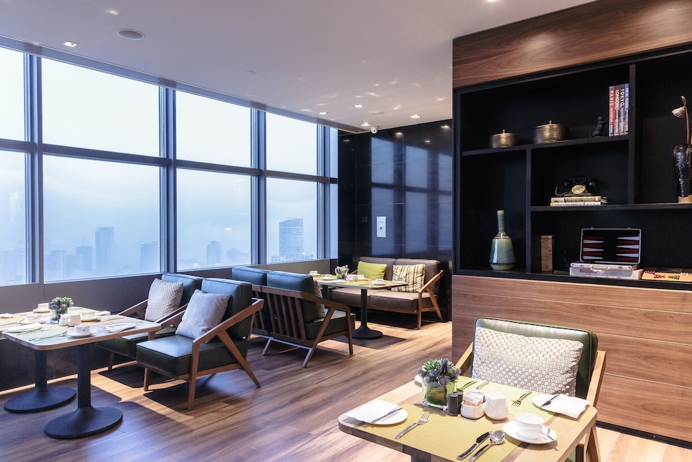 Jingguang Center Apartment 25/33