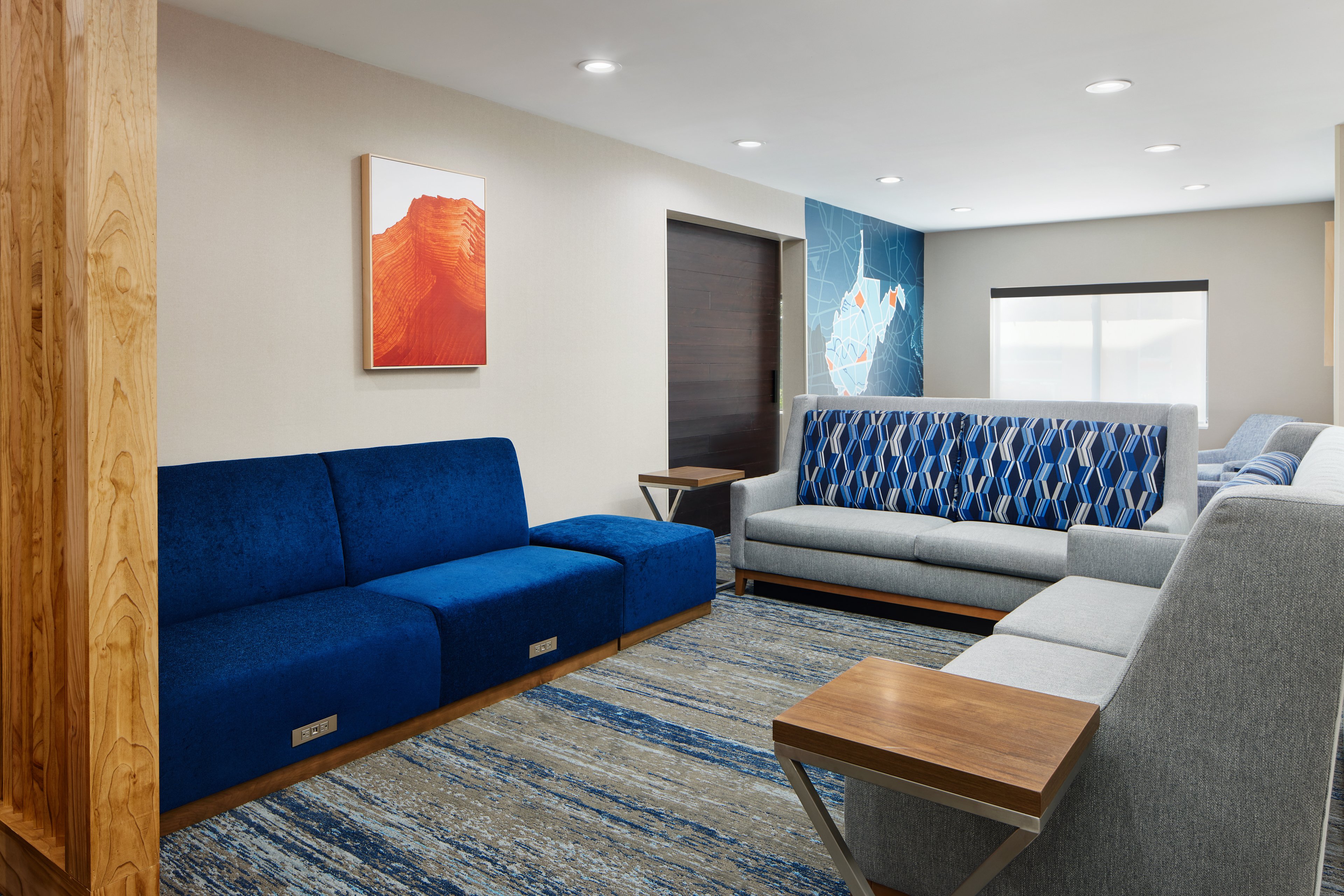 Holiday Inn Express Suites Wheeling 56/78