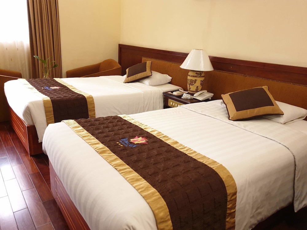 Huong Sen Hotel 25/71