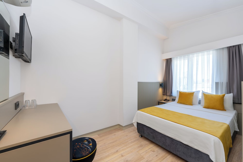 ECONOMY, DOUBLE BED