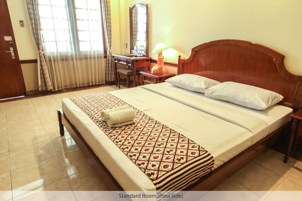 Duta Guest House 8/48