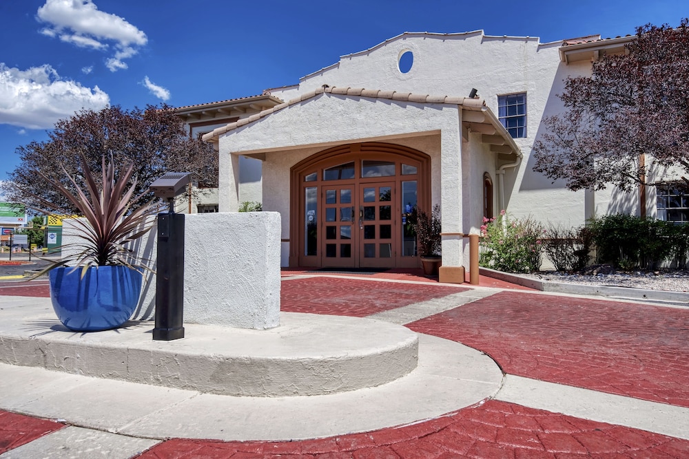 San Mateo Inn 3/36