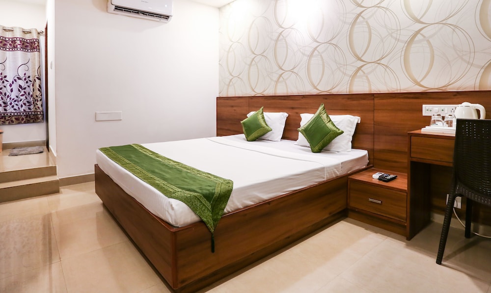 Itsy By Treebo - Comforts Inn, University Road Deralakatte 6/24