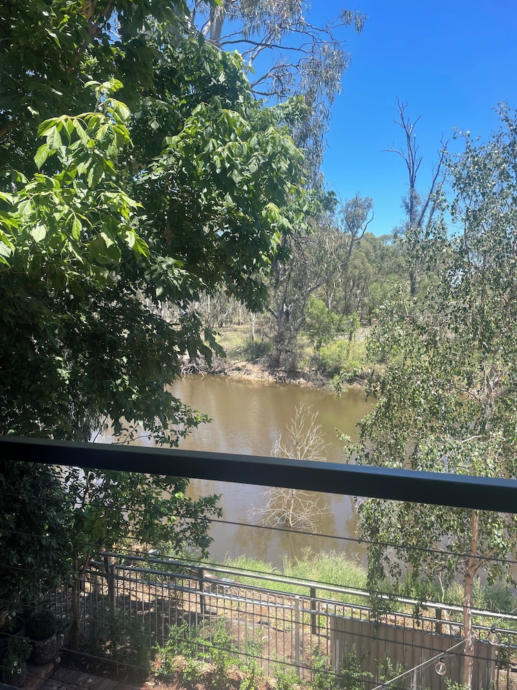 Cocknbull Boutique Hotel 40/50