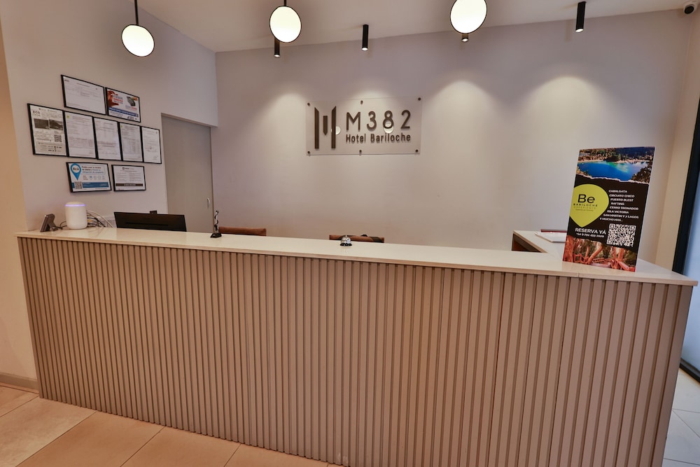 M382 Hotel Bariloche 8/51