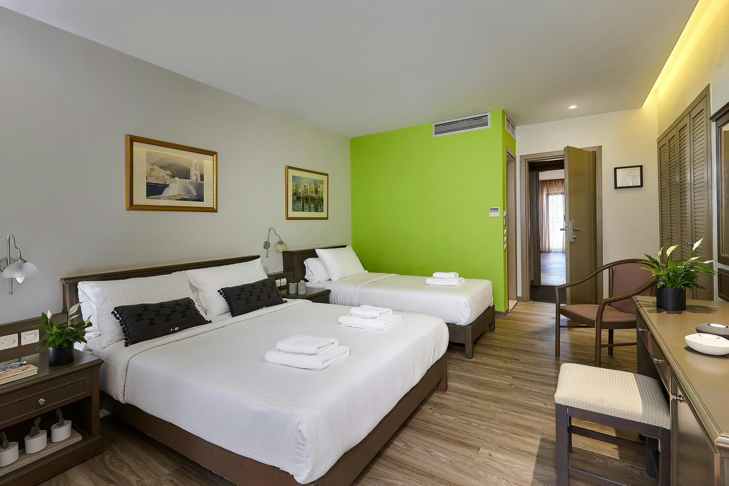 Castello City Hotel 10/19