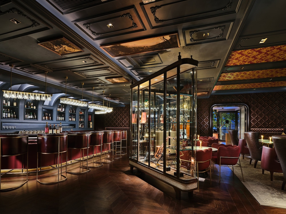 Intercontinental Chongqing Raffles City 62/70