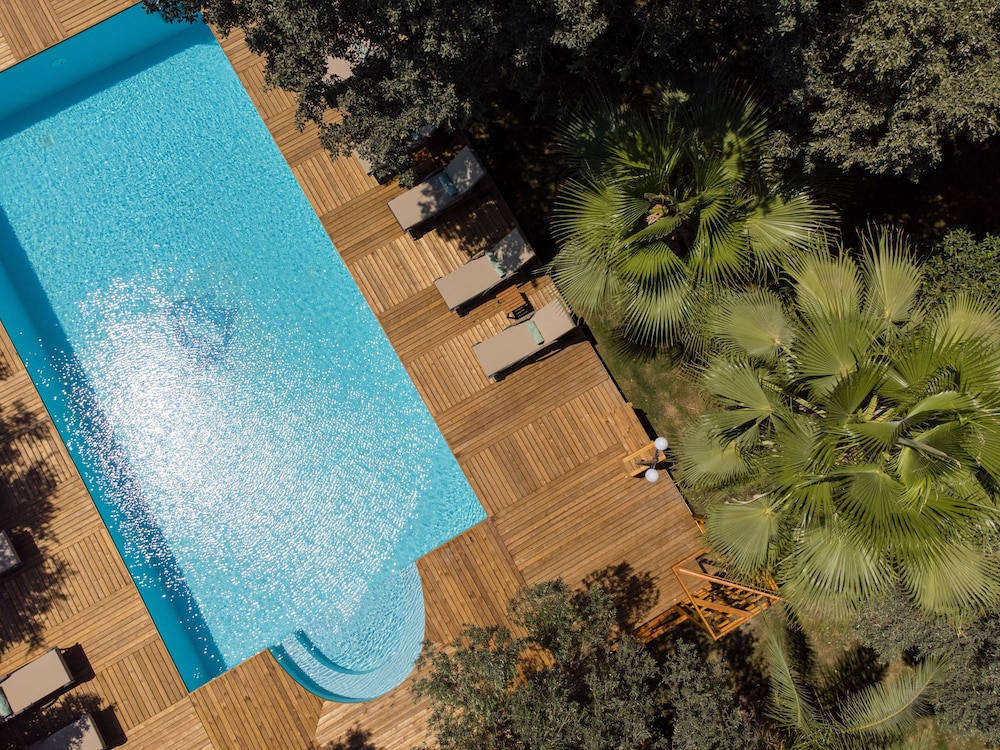 Dolce Vita Luxury Bungalows 25/50
