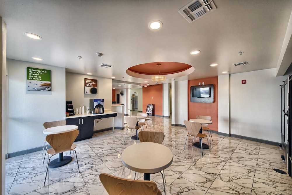 Motel6 Weslaco, TX 46/58