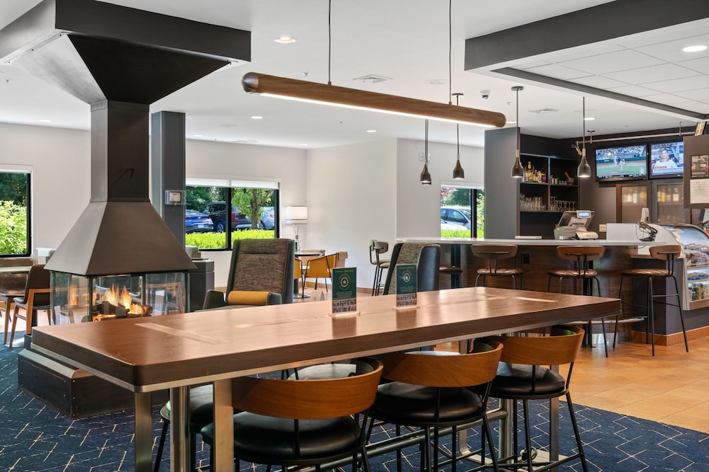 Courtyard By Marriott Burlington Williston 52/65