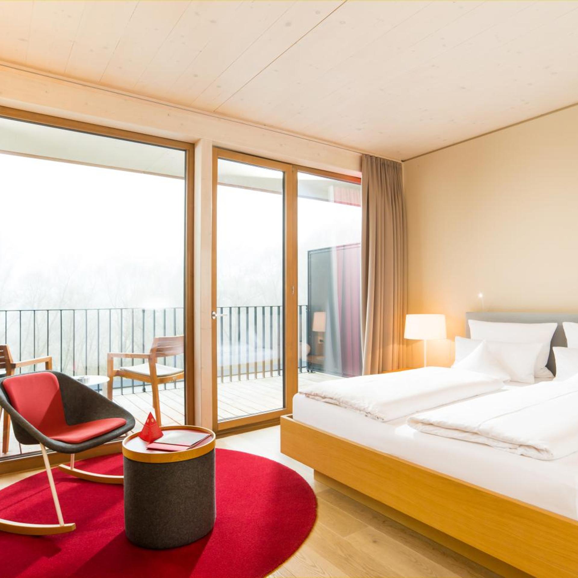 Deluxe, Double Bed