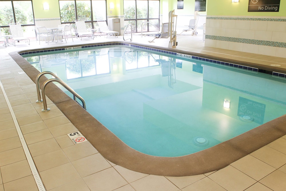 Hampton Inn Cincinnati Northwest Fairfield 3/50