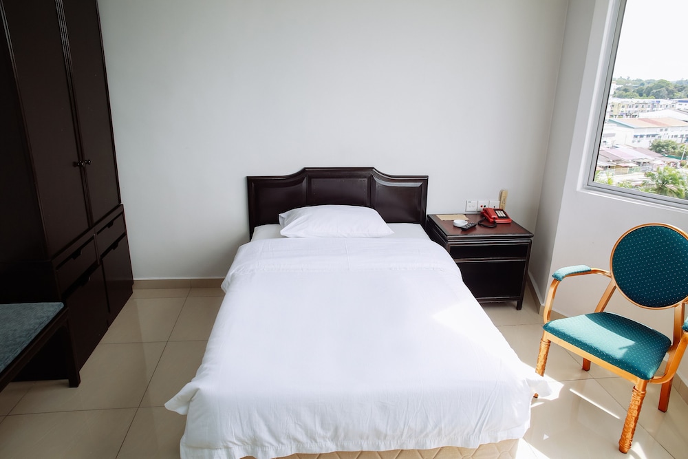 OYO 1236 Hotel Green Park 37/58