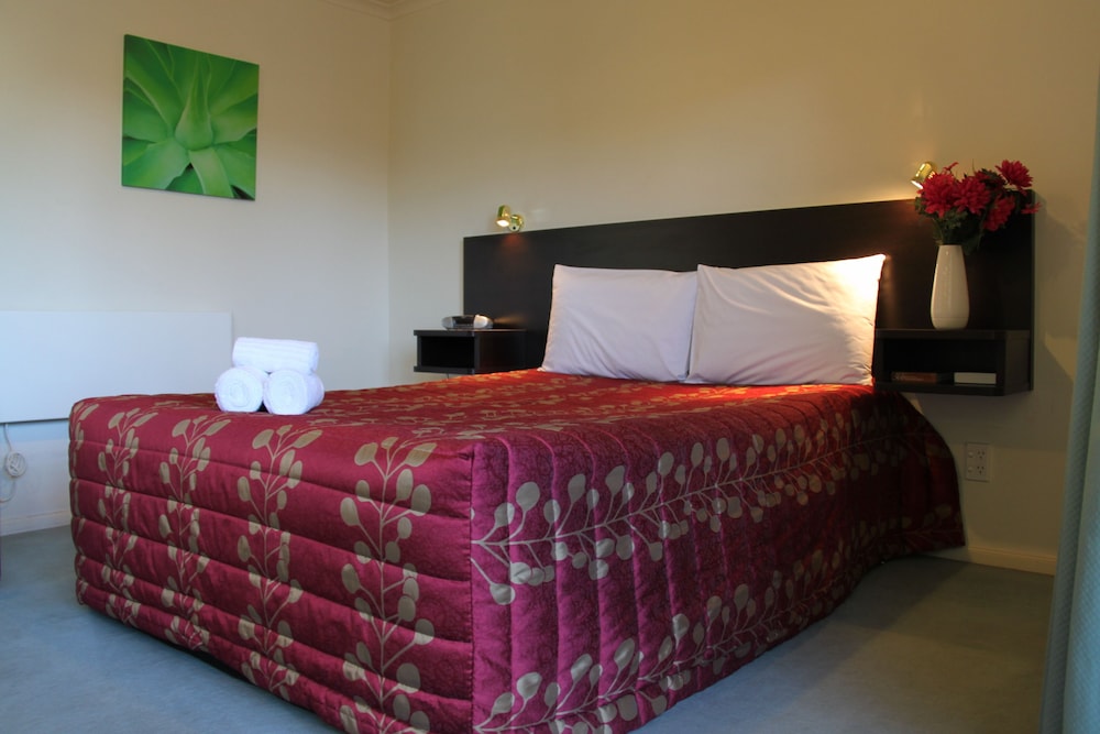 Alcala Motor Lodge 13/70