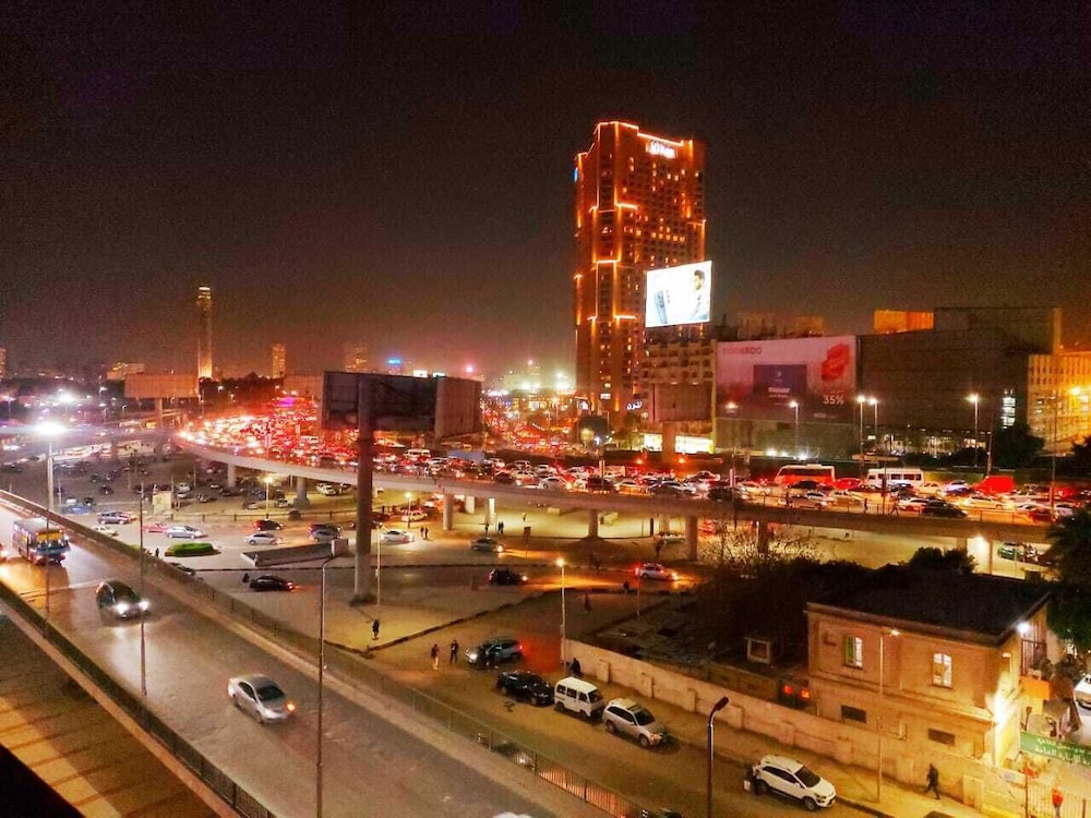 Oasis Hotel 47/50
