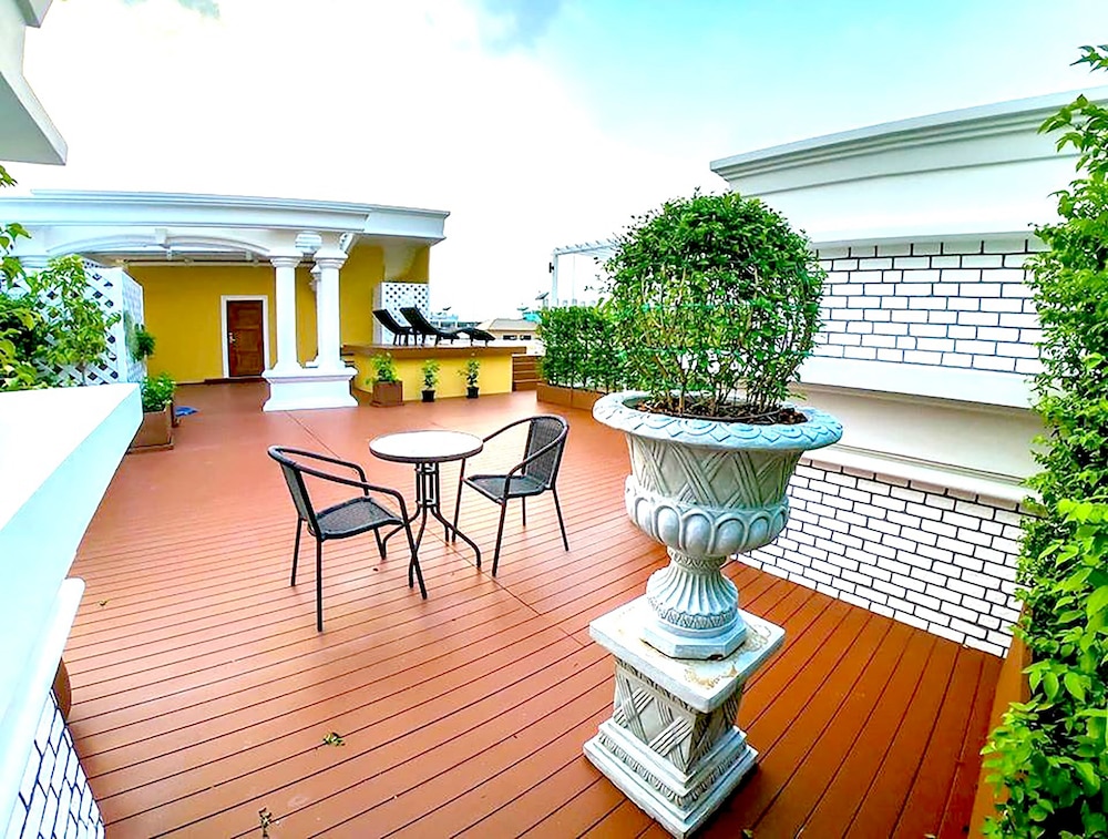 Siri Oriental Bangkok Hotel (ex The Warehouse Bangkok) 6/50