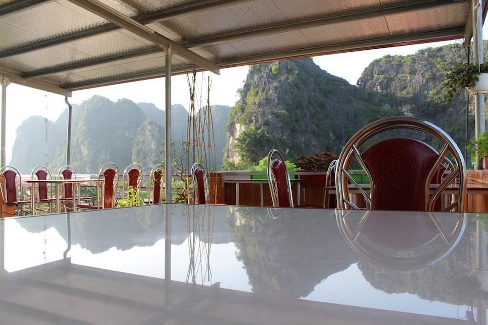 Sierra Homestay 40/65