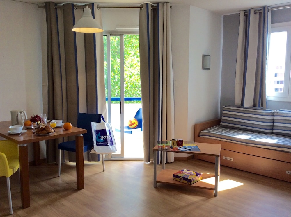 Apparthotel Goelia Sun City 33/48