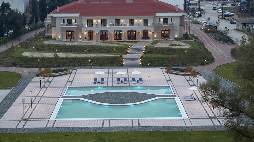The Lake Hotel 4/30