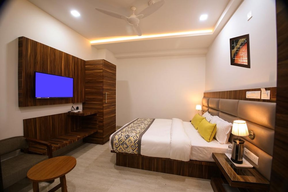 Hotel Narayanam 6/21