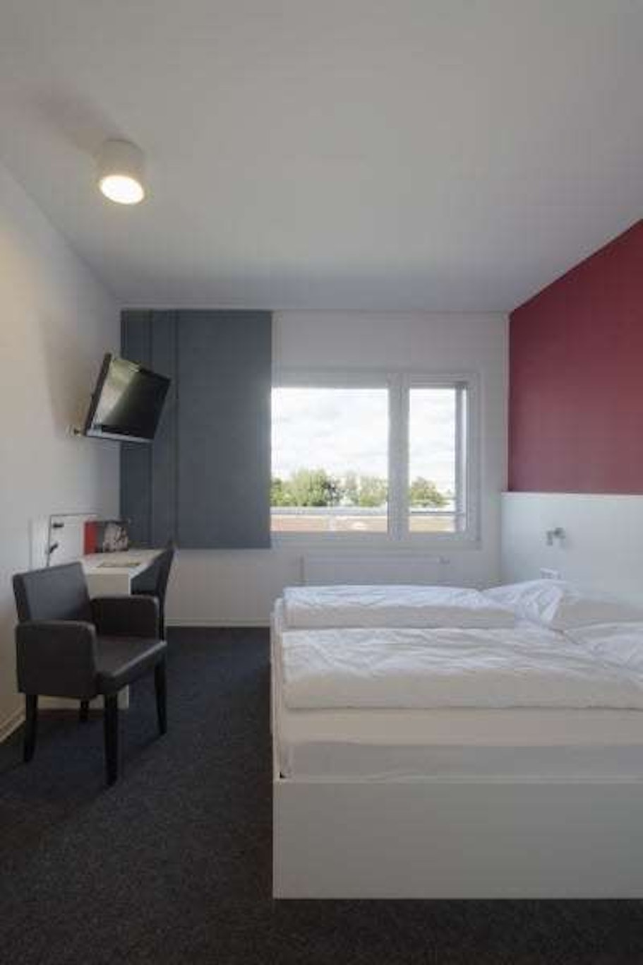 MK HOTEL STUTTGART 7/16