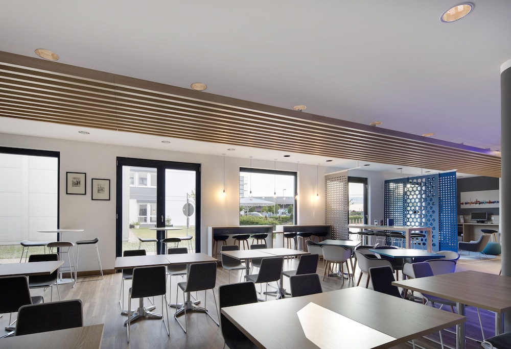 Holiday Inn Express Munich Messe 43/66
