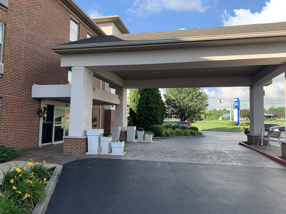 Holiday Inn Express Fairfield 4/41