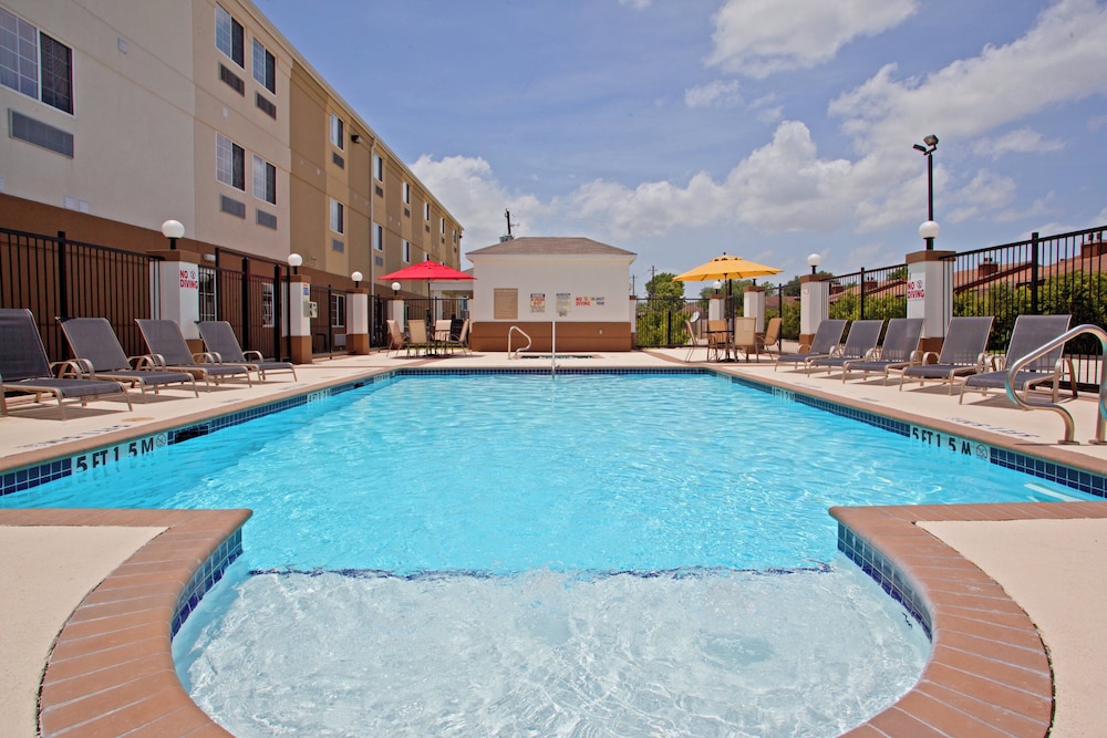 Candlewood Suites Houston Westchase Westheimer 39/39