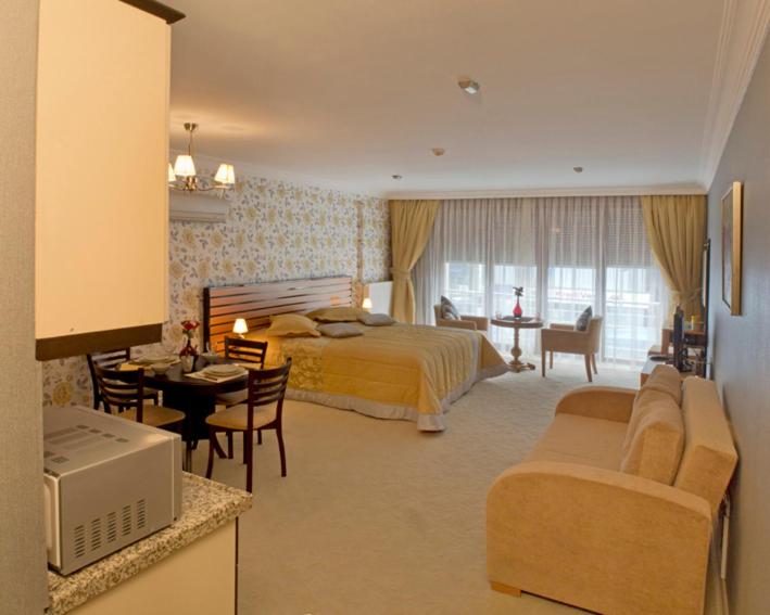 THE BOSPHORUS HOUSE 13/22