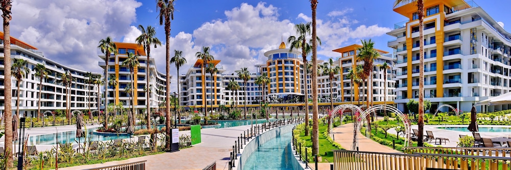 Azura World Hotel 42/46