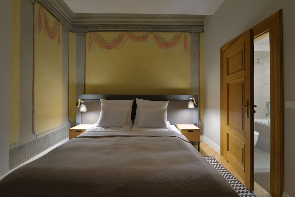 Stradonia Serviced Apartments 20/76