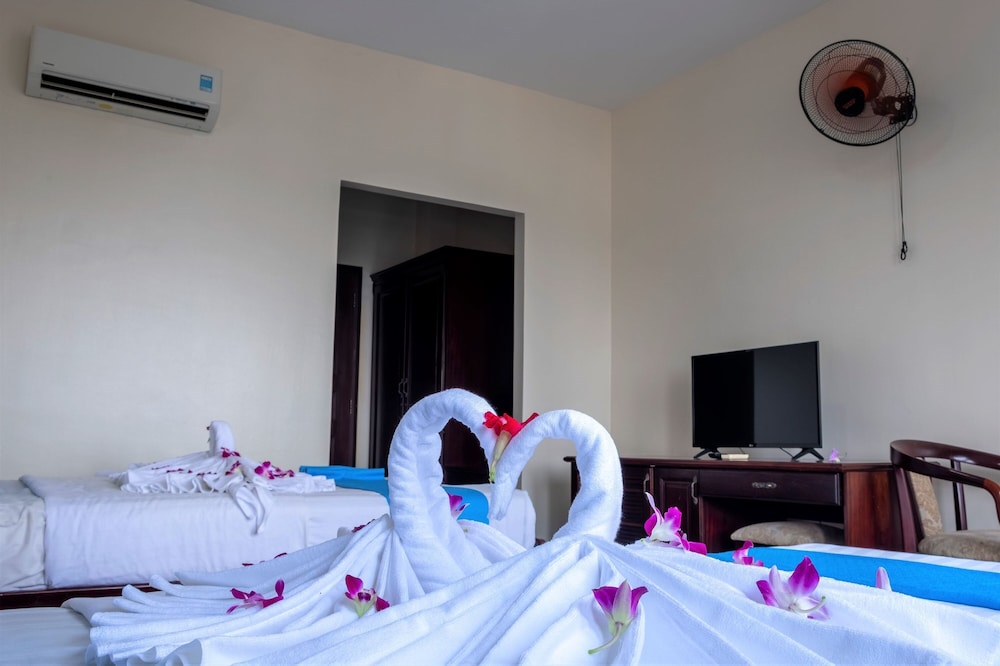 Phong Lan 2 Hotel 40/50