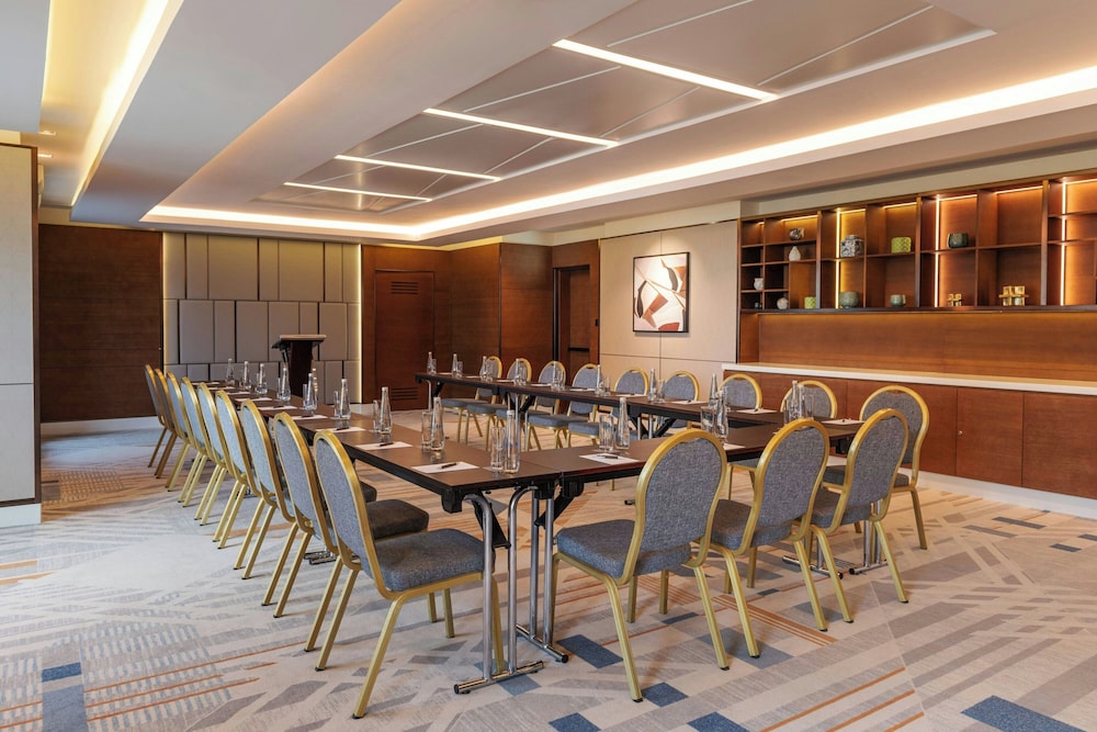Sheraton The Walk, Dubai 36/48