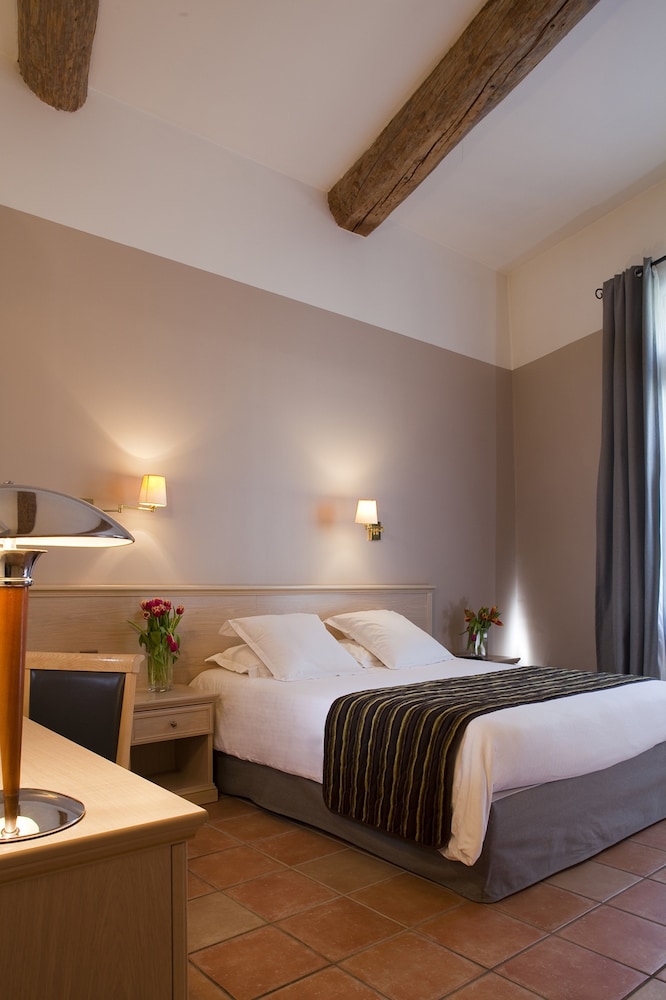 Room at Hotel Artea, AIX EN PROVENCE