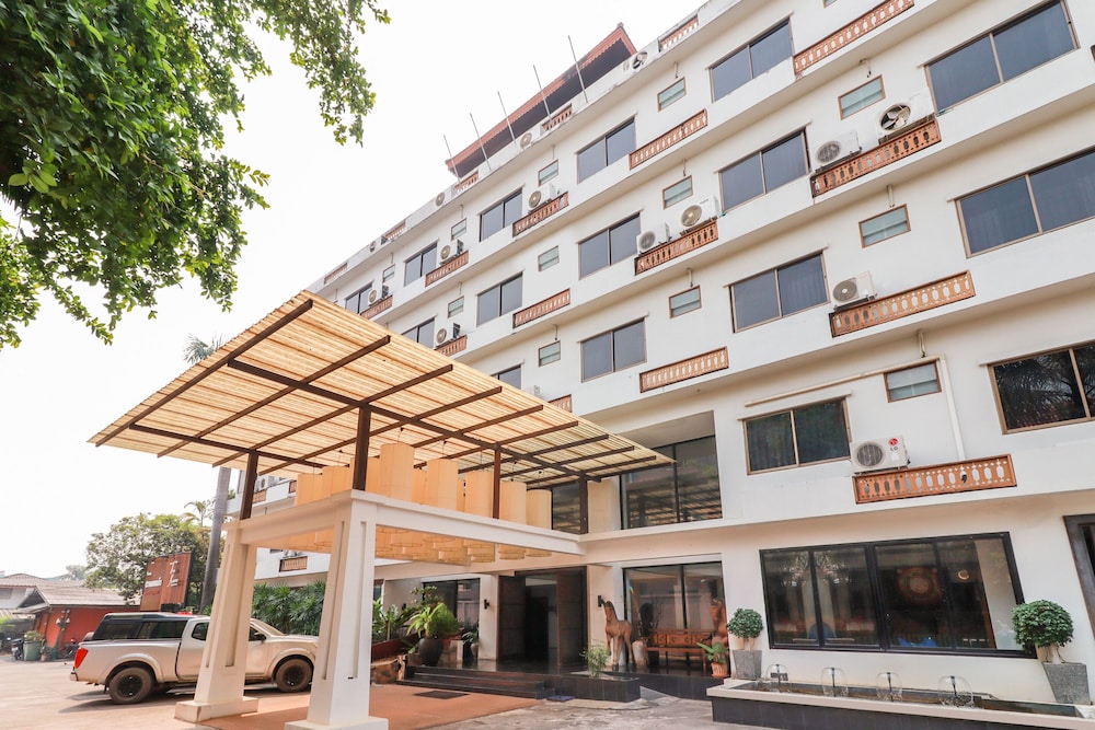Suan Dok Kaew Hotel 6/38