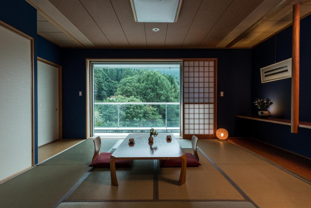 Takamiya Rurikura Resort 48/67