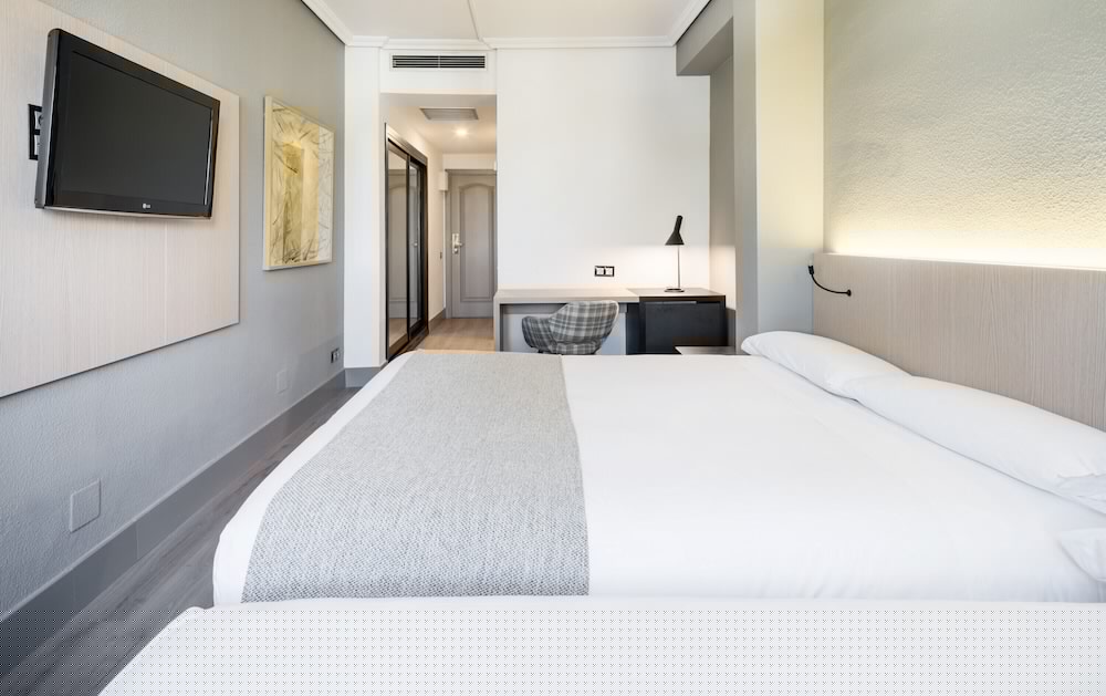 Hotel Las Lomas 9/50