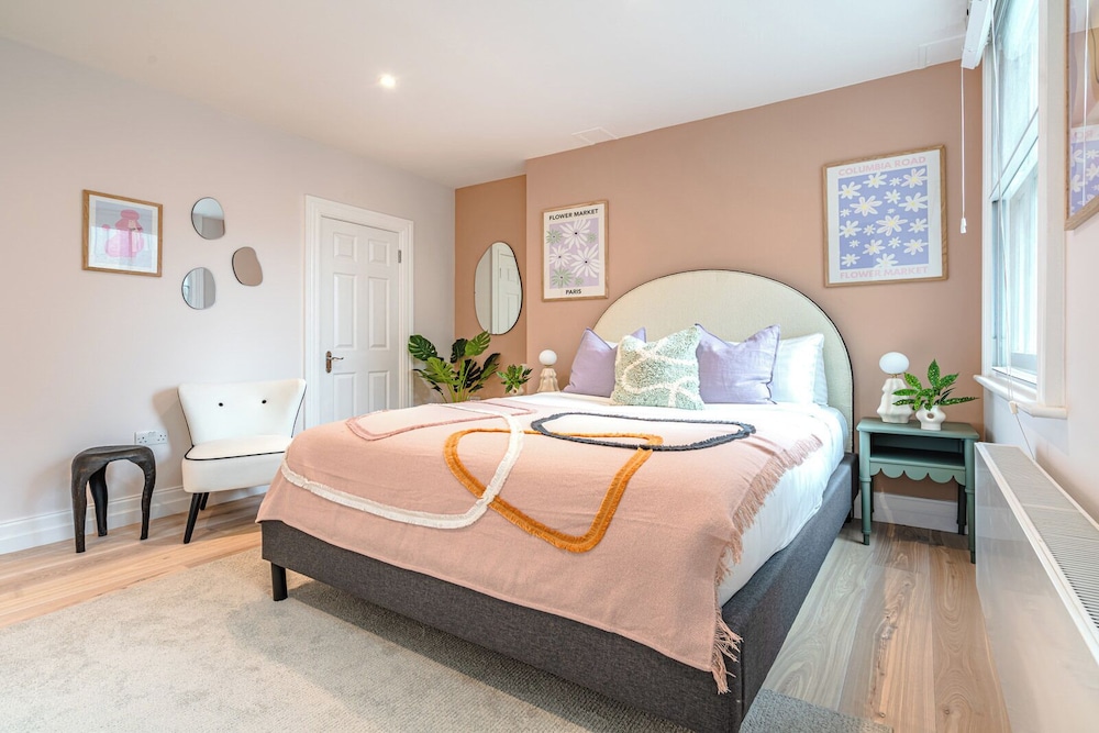 DELUXE, APARTMENT