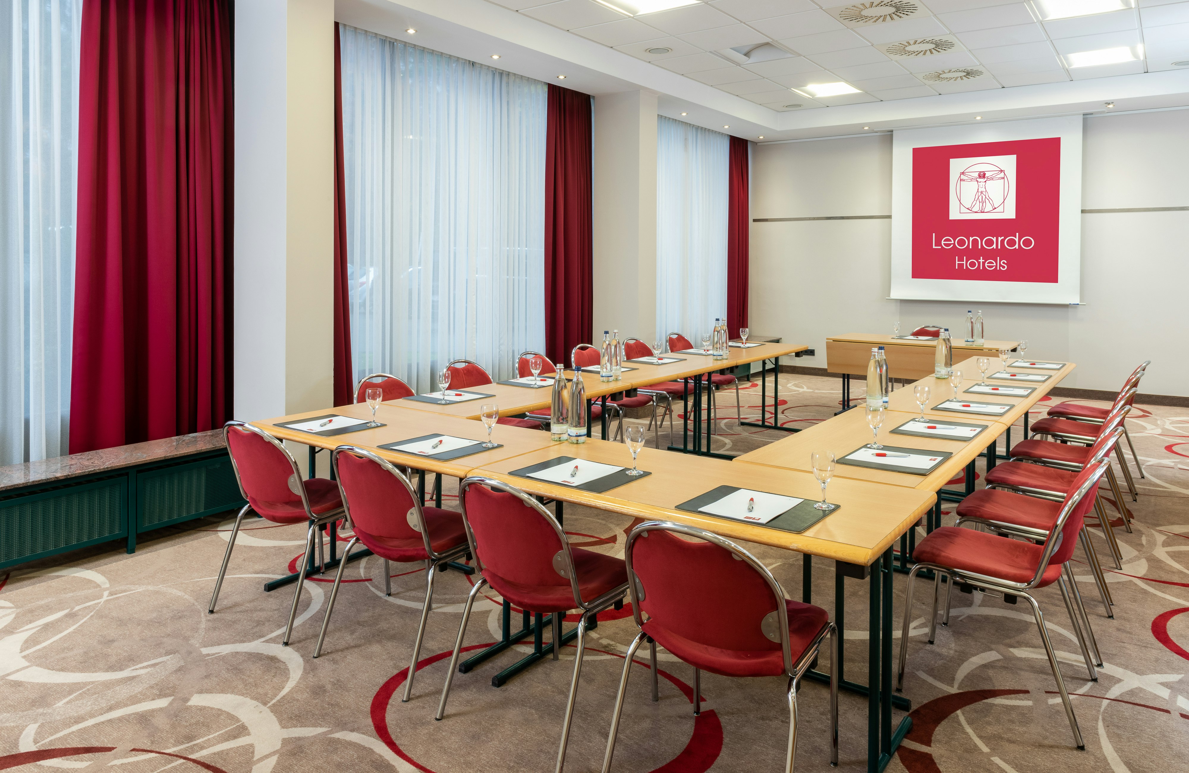 Leonardo Hotel Frankfurt City South 69/84