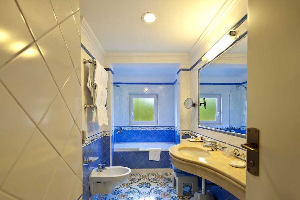 GRAND HOTEL IL MORESCO 28/72